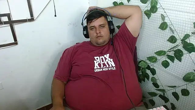 Snapshot of altairstudiosvip_ chatting on November 4, 3:33 pm altairstudiosvip online show from November 4, 3:33 pm