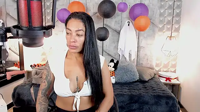 NiicolleMiller online show from October 24, 3:08 pm