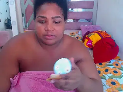 chocolatehot04 online show from December 18, 6:46 pm