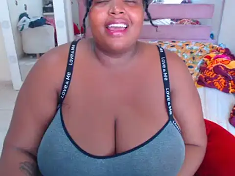 chocolatehot04 online show from February 8, 6:55 pm