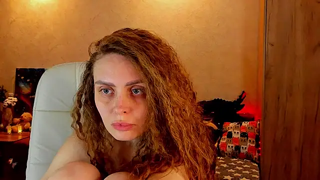 mia grantes online show from December 15, 9:42 pm