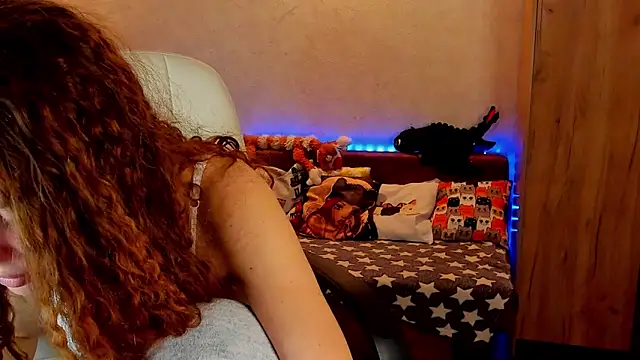 mia grantes online show from December 18, 8:57 pm
