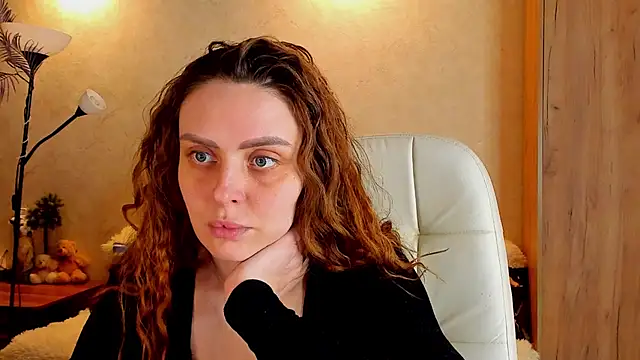 mia grantes online show from February 28, 5:15 pm