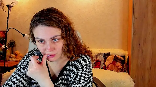 mia grantes online show from March 6, 8:37 pm