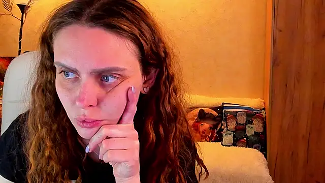 mia grantes online show from March 21, 9:23 pm