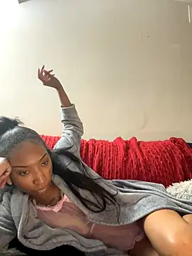 Snapshot of Iceblanca chatting on November 8, 2:45 am Iceblanca online show from November 8, 2:45 am