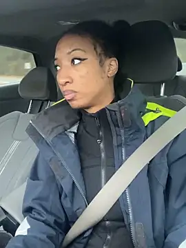 Snapshot of Iceblanca chatting on November 19, 9:15 pm Iceblanca online show from November 19, 9:15 pm