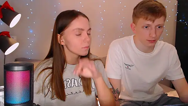 juliaanddima online show from January 16, 8:57 pm