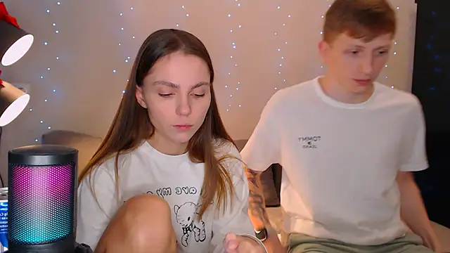 juliaanddima online show from January 26, 7:31 pm