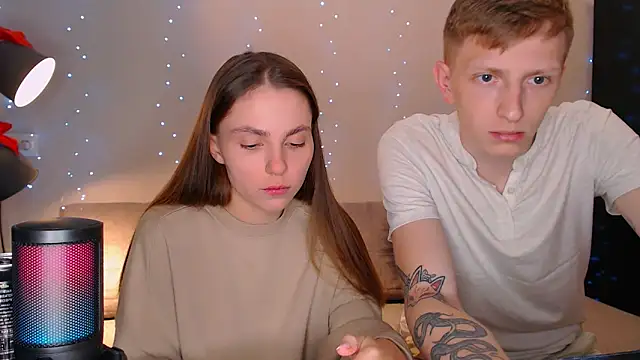 juliaanddima online show from February 14, 9:10 pm