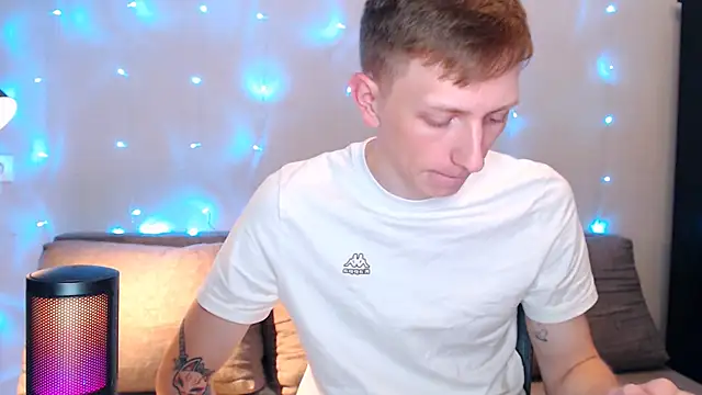 juliaanddima online show from September 11, 11:27 pm