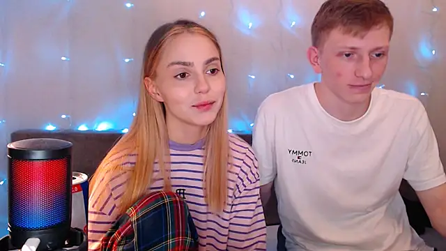 juliaanddima online show from September 18, 8:33 pm