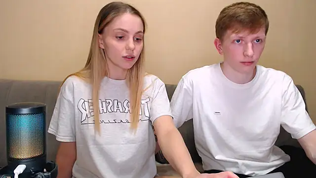 juliaanddima online show from February 25, 11:14 pm