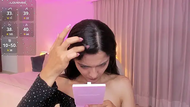 miiaa evans online show from December 11, 3:24 am