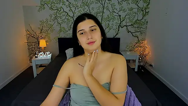 Linda EX online show from December 4, 6:11 am