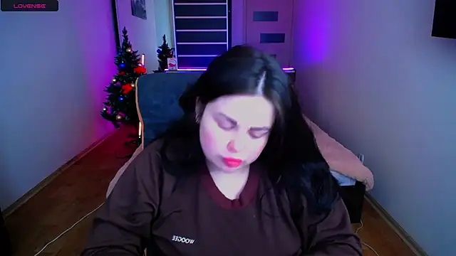 Emily Mo online show from December 12, 6:57 am
