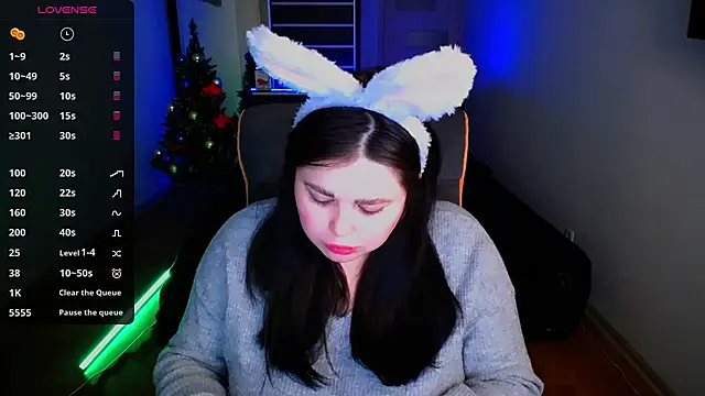 Emily Mo online show from December 18, 6:43 am