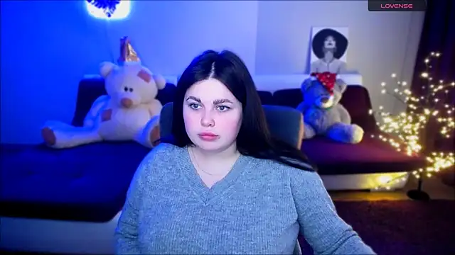 Emily Mo online show from December 24, 9:39 am