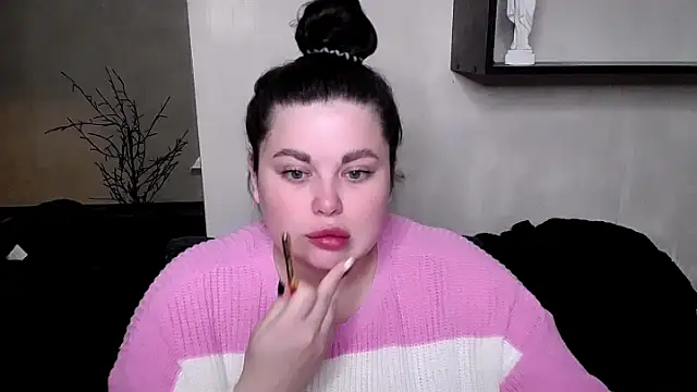 Emily Mo online show from November 6, 6:47 am