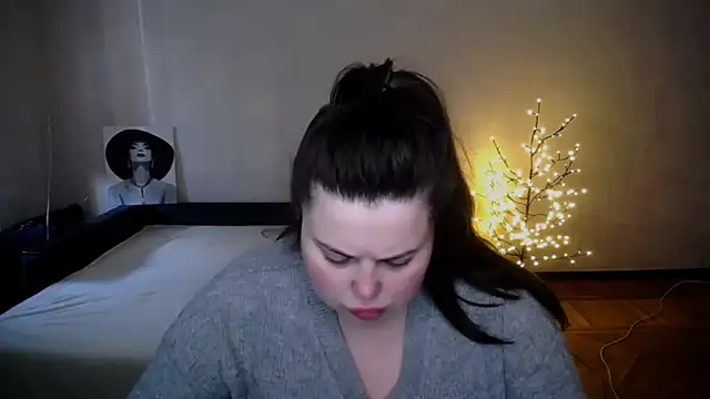 Emily Mo online show from April 25, 5:54 am
