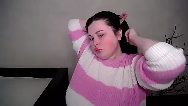 Emily Mo online show from May 1, 6:29 am