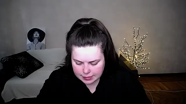 Emily Mo online show from May 21, 5:36 am