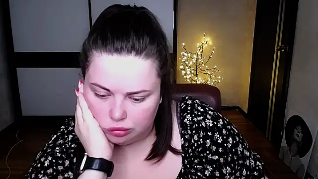 Emily Mo online show from July 15, 5:45 am