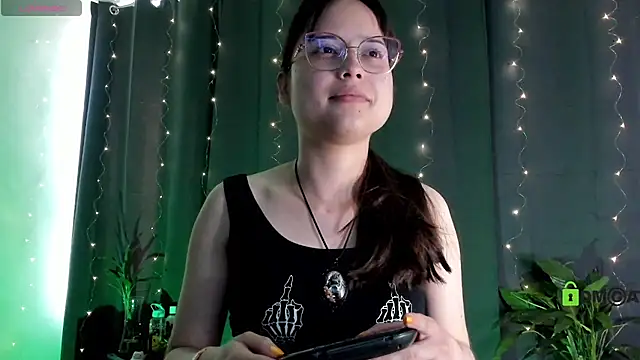 shantalc3rezo online show from February 4, 9:10 pm