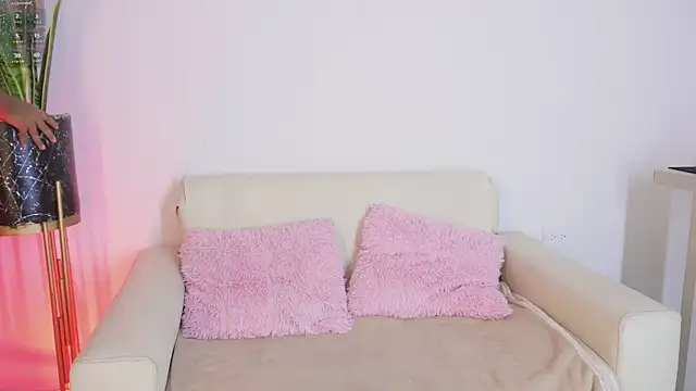 Snapshot of Anais_aradia chatting on March 11, 4:51 am Anais aradia online show from March 11, 4:51 am