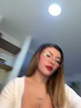 Your Honeey online show from October 13, 9:15 pm