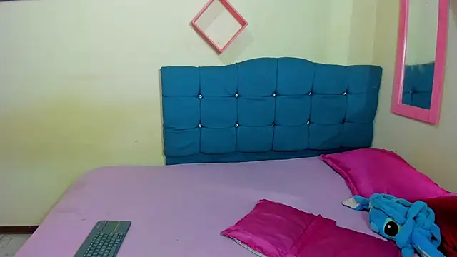 sweet1Girl online show from October 18, 12:06 pm