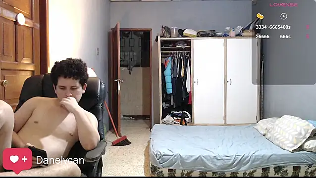 DanelyLopez online show from May 13, 1:03 am