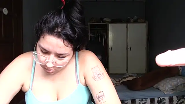 DanelyLopez online show from May 15, 7:43 pm