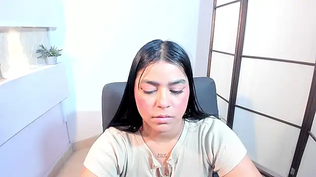 LyndaKimm online show from January 25, 3:40 am