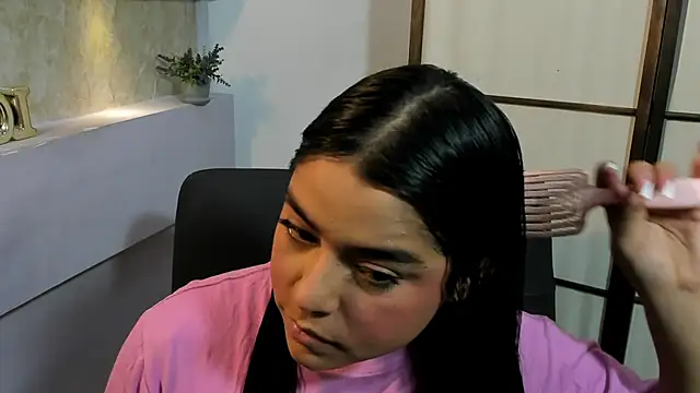 LyndaKimm online show from January 29, 7:04 am