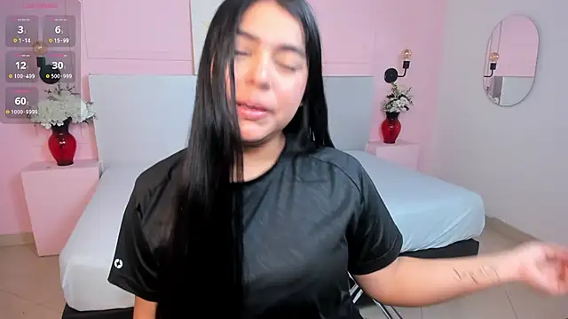 LyndaKimm online show from February 25, 4:14 am