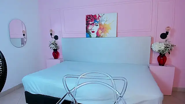 LyndaKimm online show from February 26, 5:42 am