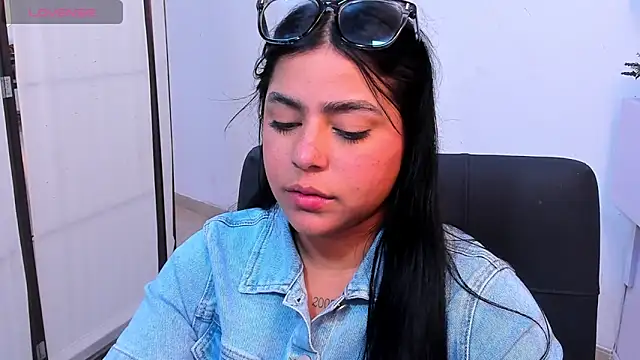 LyndaKimm online show from March 2, 6:05 am