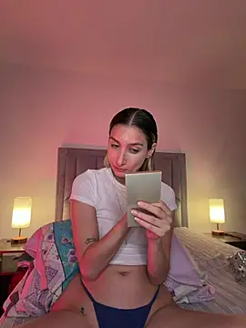 Snapshot of DanikRosse chatting on July 25, 2:31 am DanikRosse online show from July 25, 2:31 am