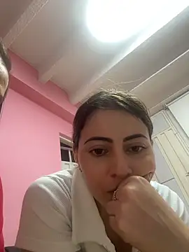 Snapshot of LilaSuni chatting on November 22, 11:15 pm LilaSuni online show from November 22, 11:15 pm