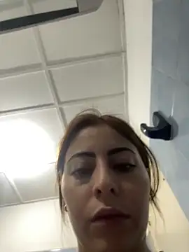 Snapshot of LilaSuni chatting on November 25, 1:00 pm LilaSuni online show from November 25, 1:00 pm