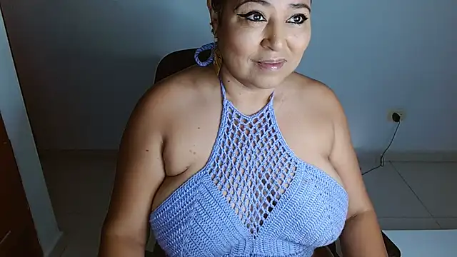 Snapshot of mariemiller19 chatting on January 18, 2:03 am mariemiller19 online show from January 18, 2:03 am