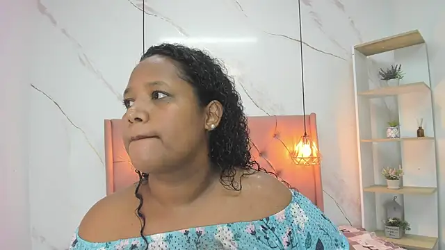 Belle Brunette online show from October 7, 9:34 pm