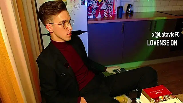 Midnighter  online show from September 22, 3:19 am