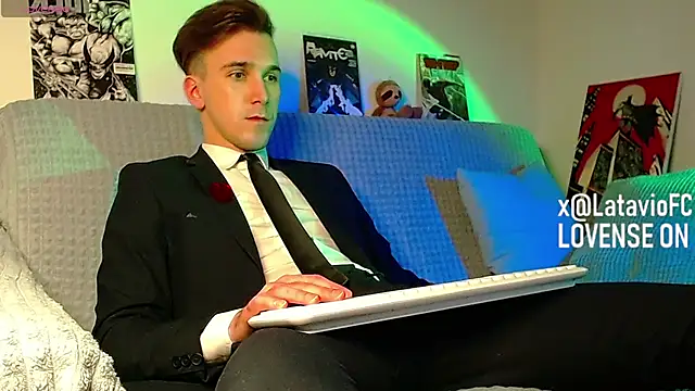 Midnighter  online show from May 4, 8:27 pm