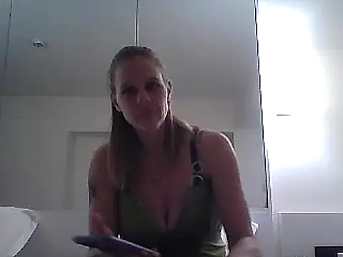 Snapshot of WildScorpio86 chatting on January 29, 3:26 pm WildScorpio86 online show from January 29, 3:26 pm