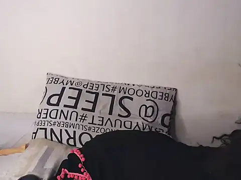 wetmypants online show from July 7, 10:36 pm