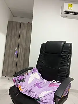 Violetacam 05 online show from September 18, 5:20 am