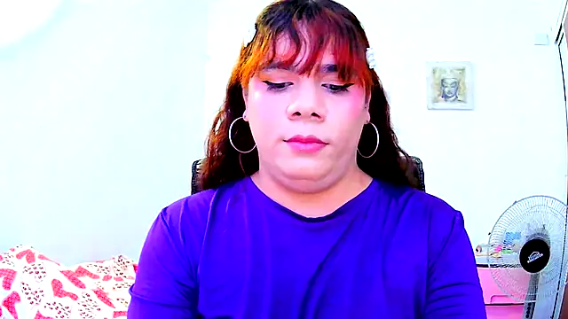 Snapshot of Violetacam_05 chatting on January 8, 8:05 am Violetacam 05 online show from January 8, 8:05 am