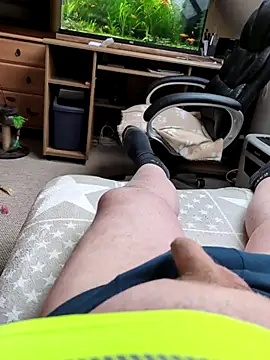 Mariomario0565 online show from October 24, 2:02 pm